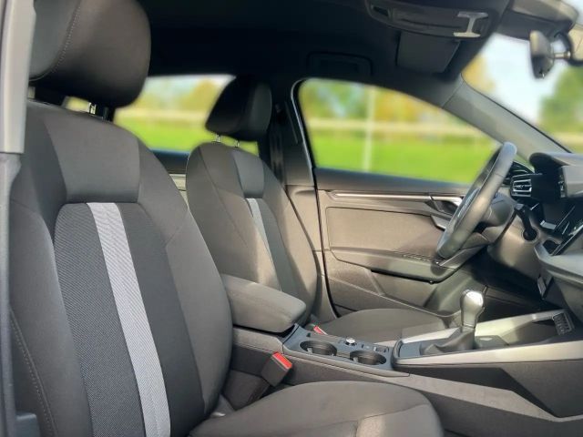 Audi A3 30 TDI Sedan