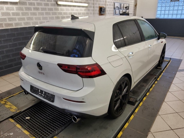 Volkswagen Golf 2.0 TSI DSG GTI Style
