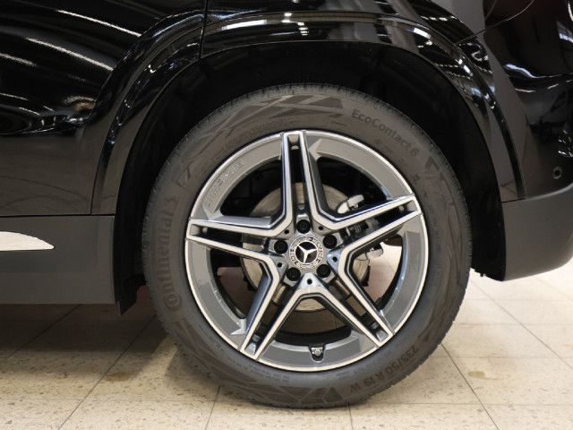 Mercedes-Benz GLA 180 AMG Line