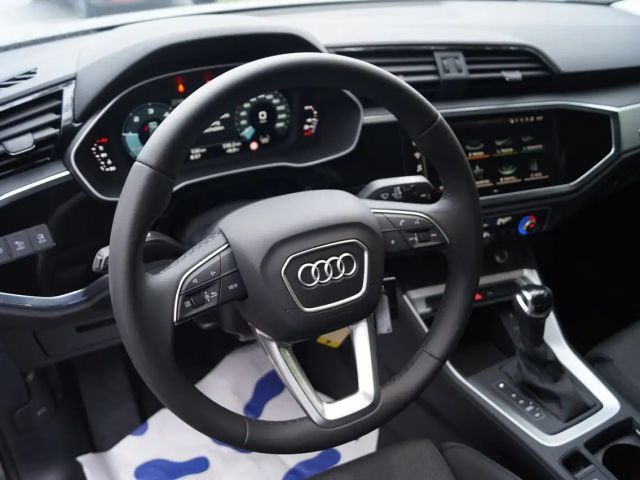 Audi Q3 35 TDI