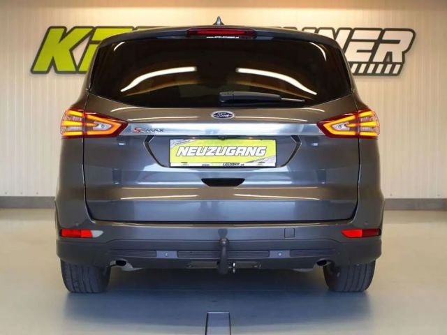 Ford S-Max 2,0 EcoBl. Aut. ''7SITZ*AHK*LED*NAVI*R-KAM''