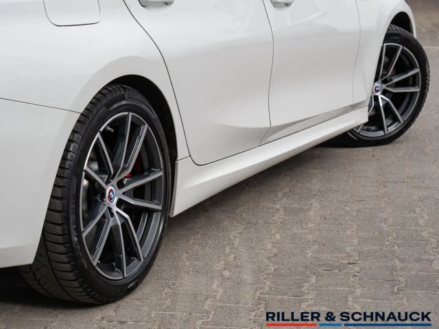 BMW 330 330i M-Sport Touring