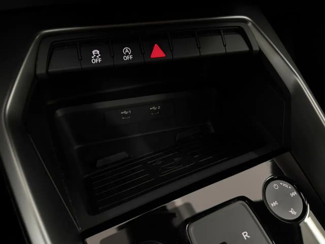 Audi A3 35 TFSI S-Line Sedan Sportback