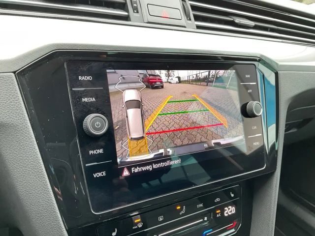 Volkswagen Passat 2.0 TDI Business DSG Variant