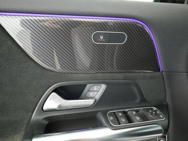 Mercedes-Benz GLA 200 4MATIC AMG Line