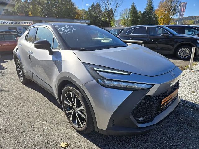 Toyota C-HR Active Hybride