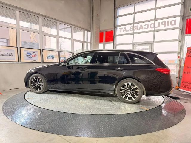 Mercedes-Benz C 220 4MATIC AMG Line