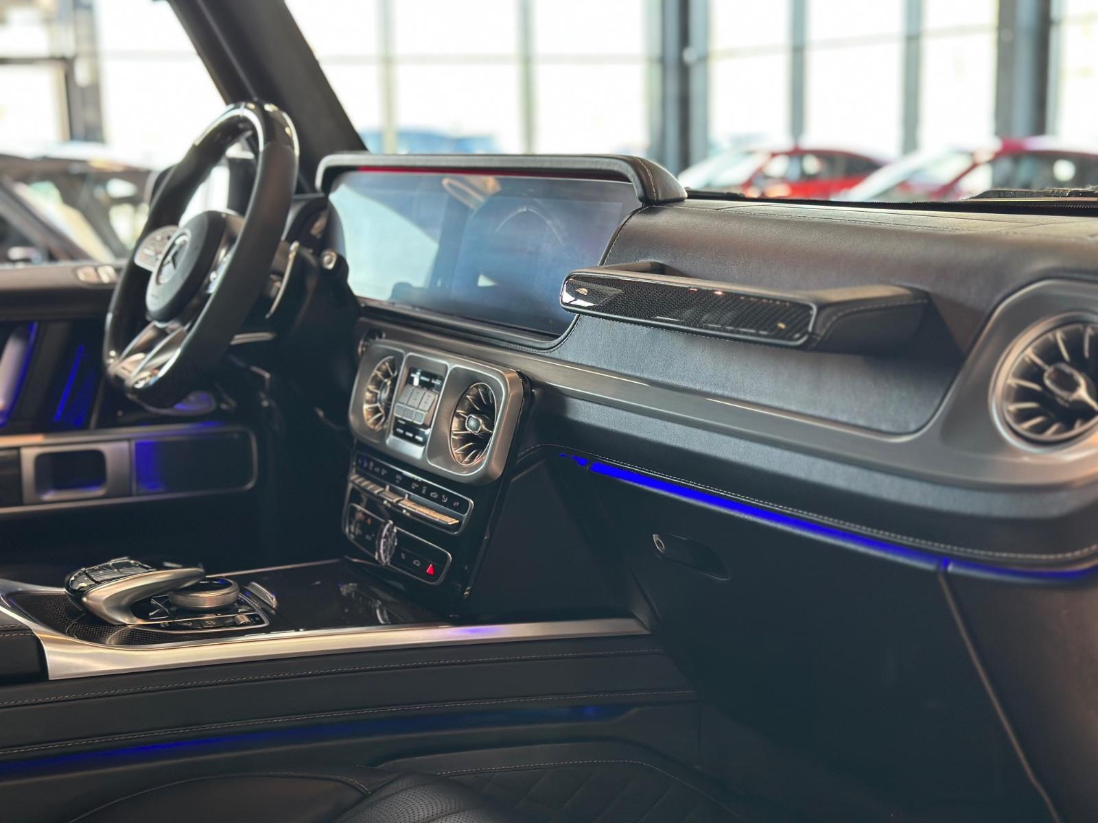 Mercedes-Benz AMG G 2.HA/BURM/NIGHT II/SUPERIOR/22LM/CARBON