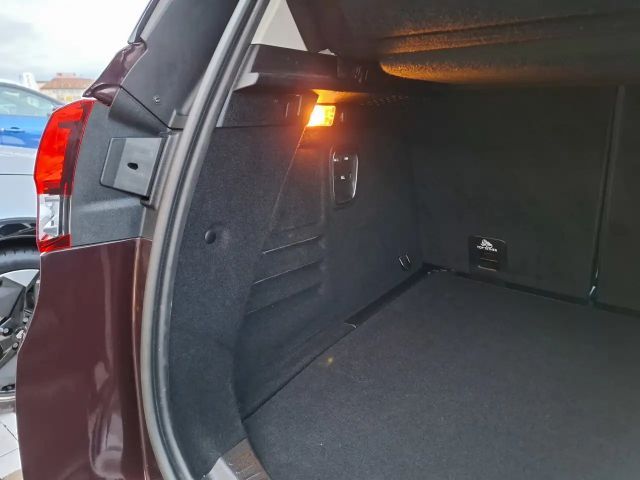 Renault Scenic EDC Intens TCe 140