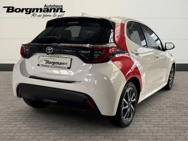 Toyota Yaris Hatchback Hybride Team D