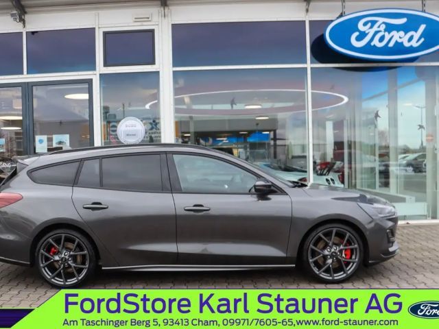Ford Focus ST Line Wagon