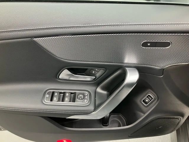 Mercedes-Benz CLA 250 CLA 250 e Coupé