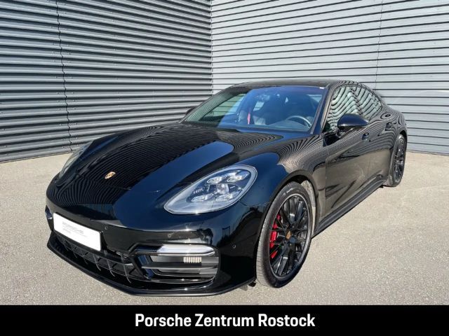 Porsche Panamera GTS