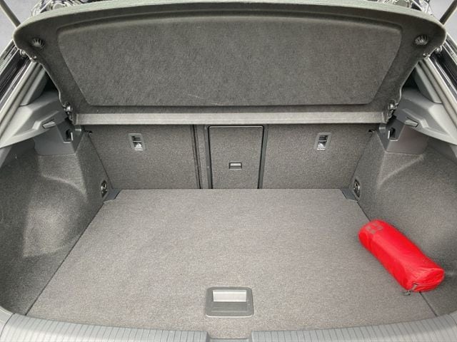 Volkswagen T-Roc T-Roc Style 1.5 l TSI DSG LED*Navi*Black Style