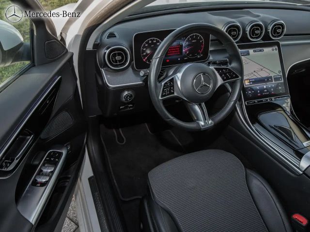 Mercedes-Benz C 180 AVANTGARDE Sedan