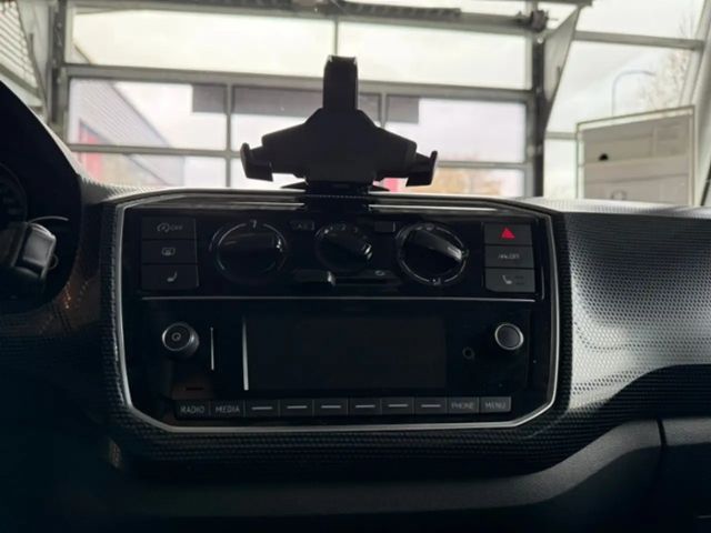 Volkswagen up! Move Move up!