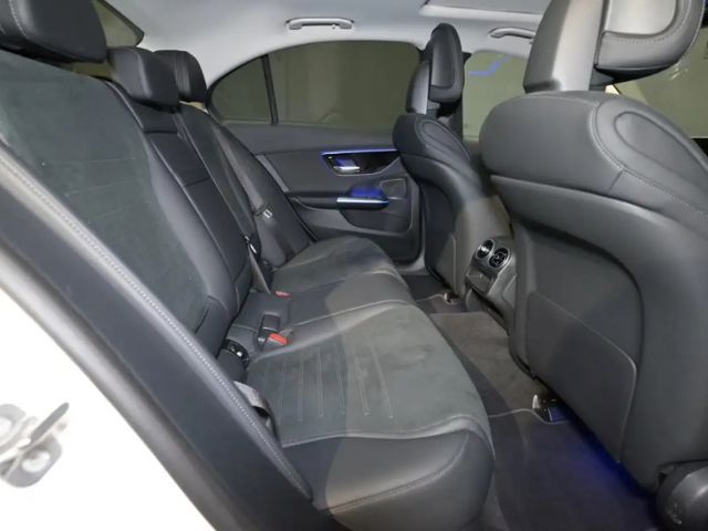 Mercedes-Benz C 180 AMG Line Sedan