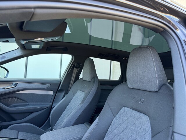 Audi A6 Avant Quattro S-Tronic