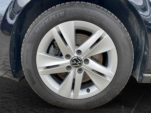 Volkswagen Golf 2.0 TDI DSG Life Variant