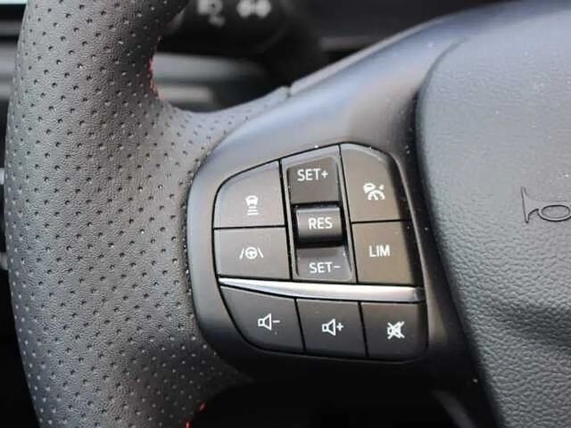 Ford Focus ST Line Wagon