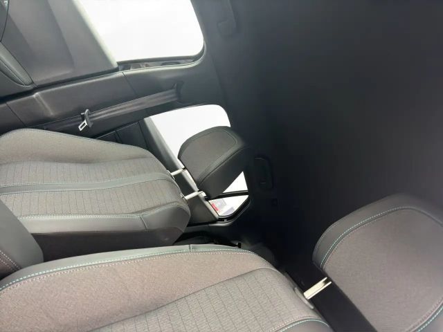 Peugeot E-2008 Allure Pack