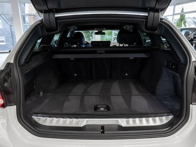 BMW 330 330e M-Sport Touring