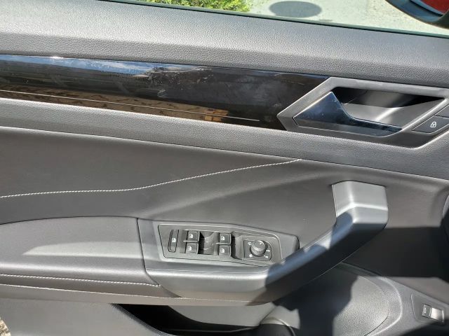 Volkswagen T-Roc DSG IQ.Drive R-Line