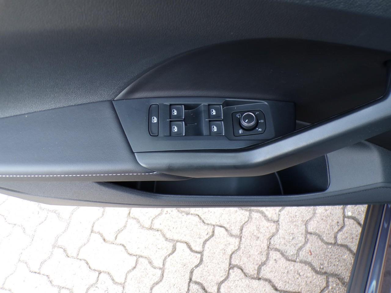 Volkswagen T-Cross 1.0 TSI DSG R-Line