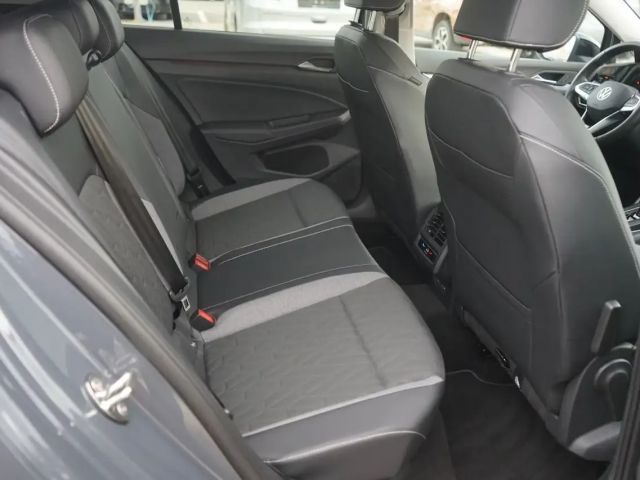 Volkswagen Golf 1.5 eTSI Golf VIII