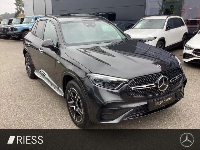 Mercedes-Benz GLC 300 4MATIC AMG Line
