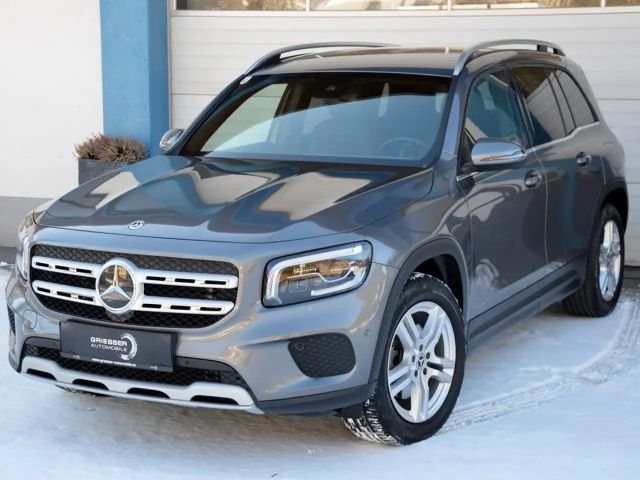 Mercedes-Benz GLB 200 4MATIC GLB 200 d