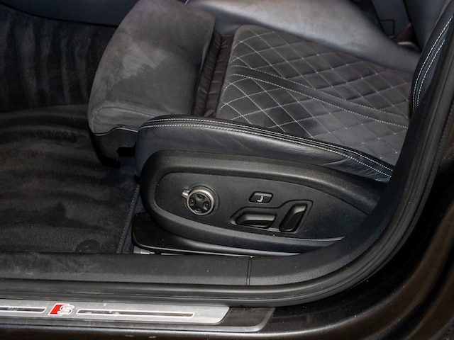 Audi S4 Avant Quattro