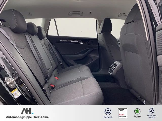 Volkswagen Passat 1.5 eTSI DSG Variant