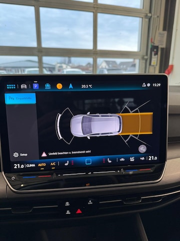 Volkswagen Golf 1.5 eTSI DSG