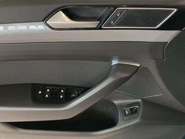 Volkswagen Passat 2.0 TDI Business DSG Variant