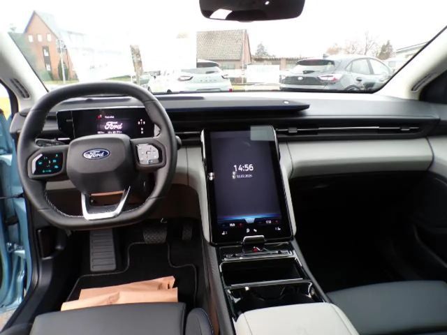 Ford Explorer Premium RWD
