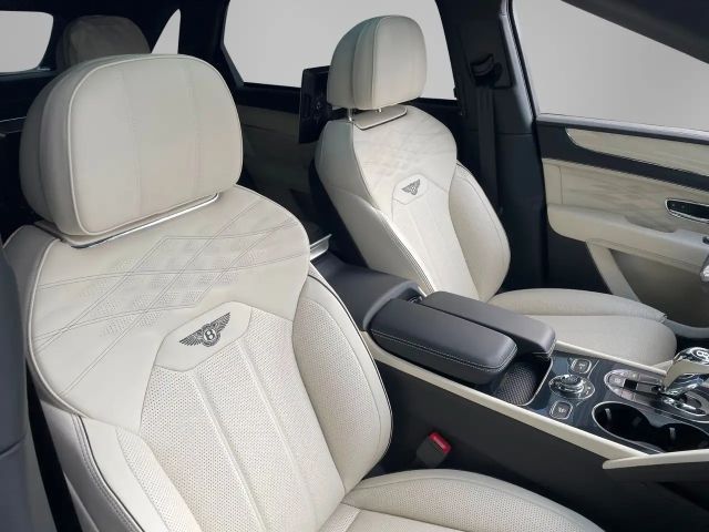 Bentley Bentayga V8