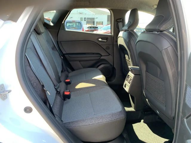 Renault Captur EDC Hybrid Techno