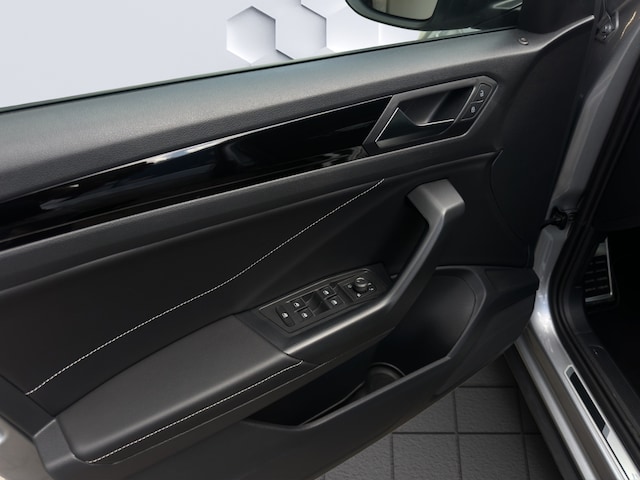 Volkswagen T-Roc 1.5 TSI DSG R-Line