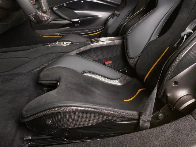 Ferrari 296 Assetto Fiorano GTB