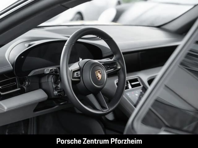 Porsche Taycan 4S Cross Turismo