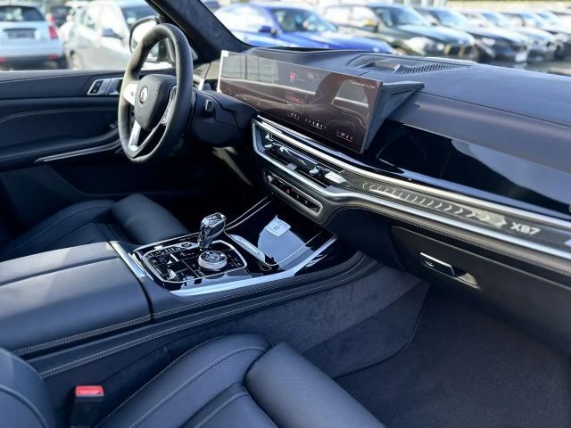 Alpina XB7 Gestiksteuerung Bowers Wilkins Panorama