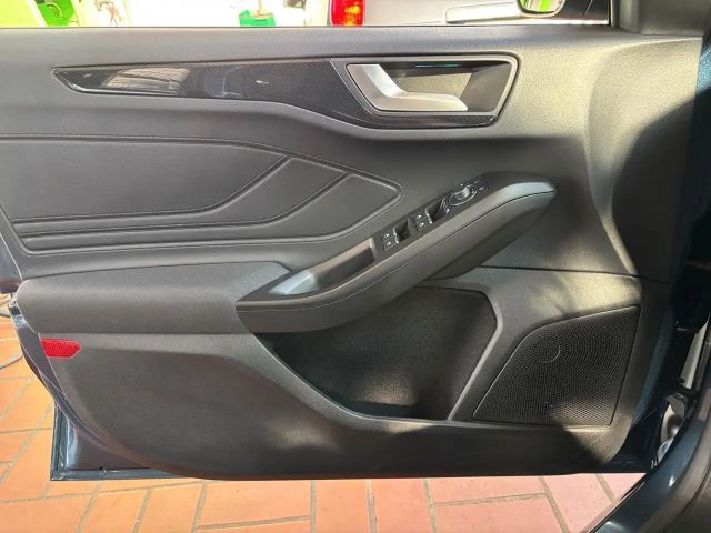 Ford Focus ST Line Wagon