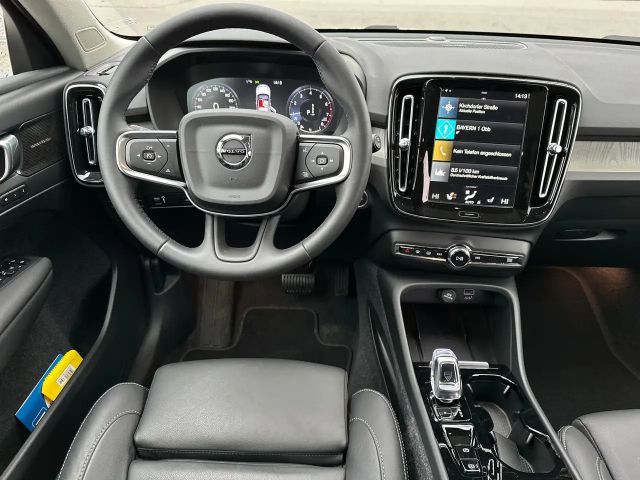 Volvo XC40 Dark Plus