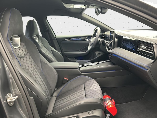 Volkswagen Passat 2.0 TDI DSG IQ.Drive R-Line