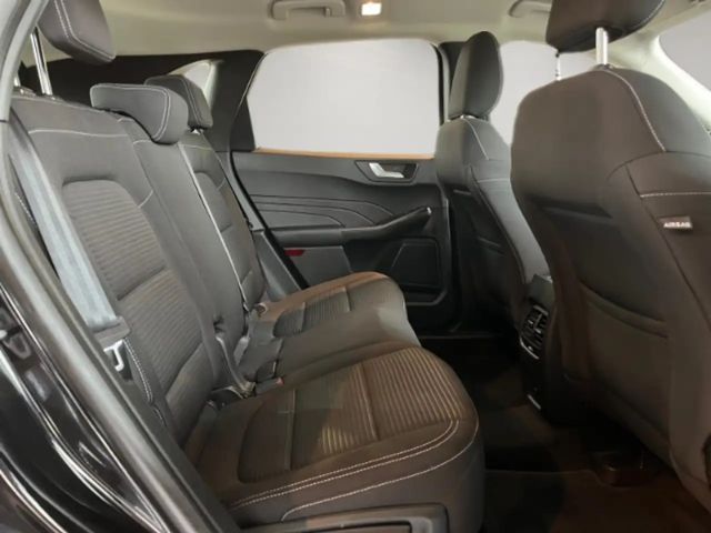 Ford Kuga AWD Hybrid Titanium