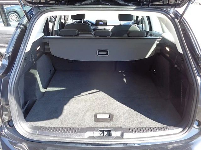 Ford Focus Traveller 1,5 EcoBlue *LED *NAVI