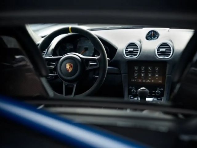 Porsche Cayman Coupé RS