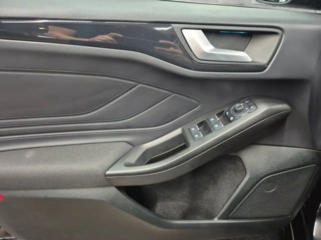 Ford Focus ST Line Wagon