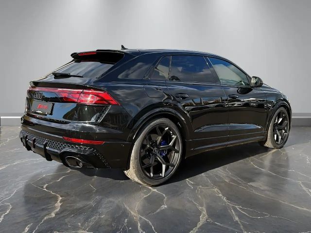 Audi RS Q8 Performance